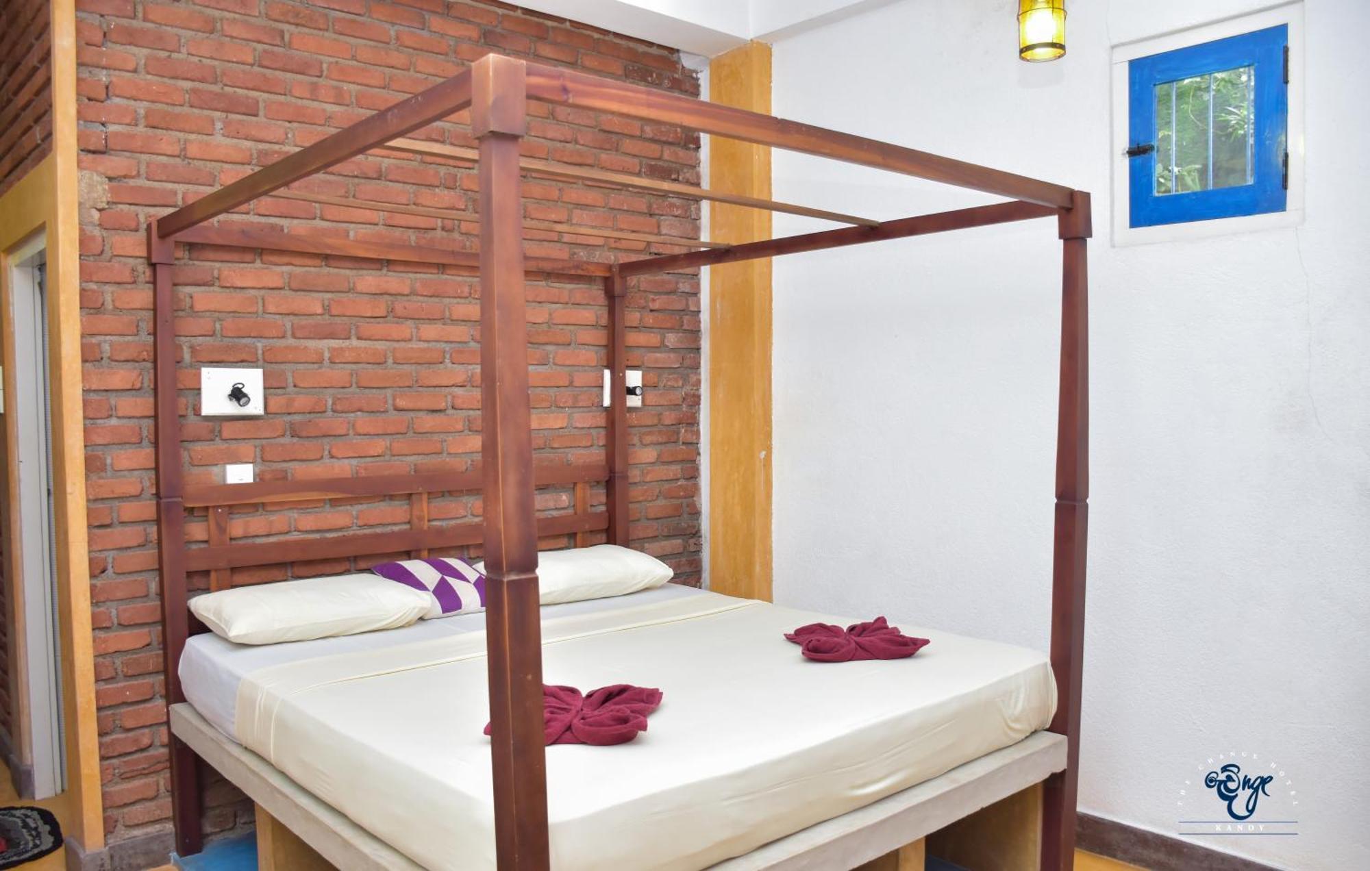 The Change Hotel كاندي المظهر الخارجي الصورة