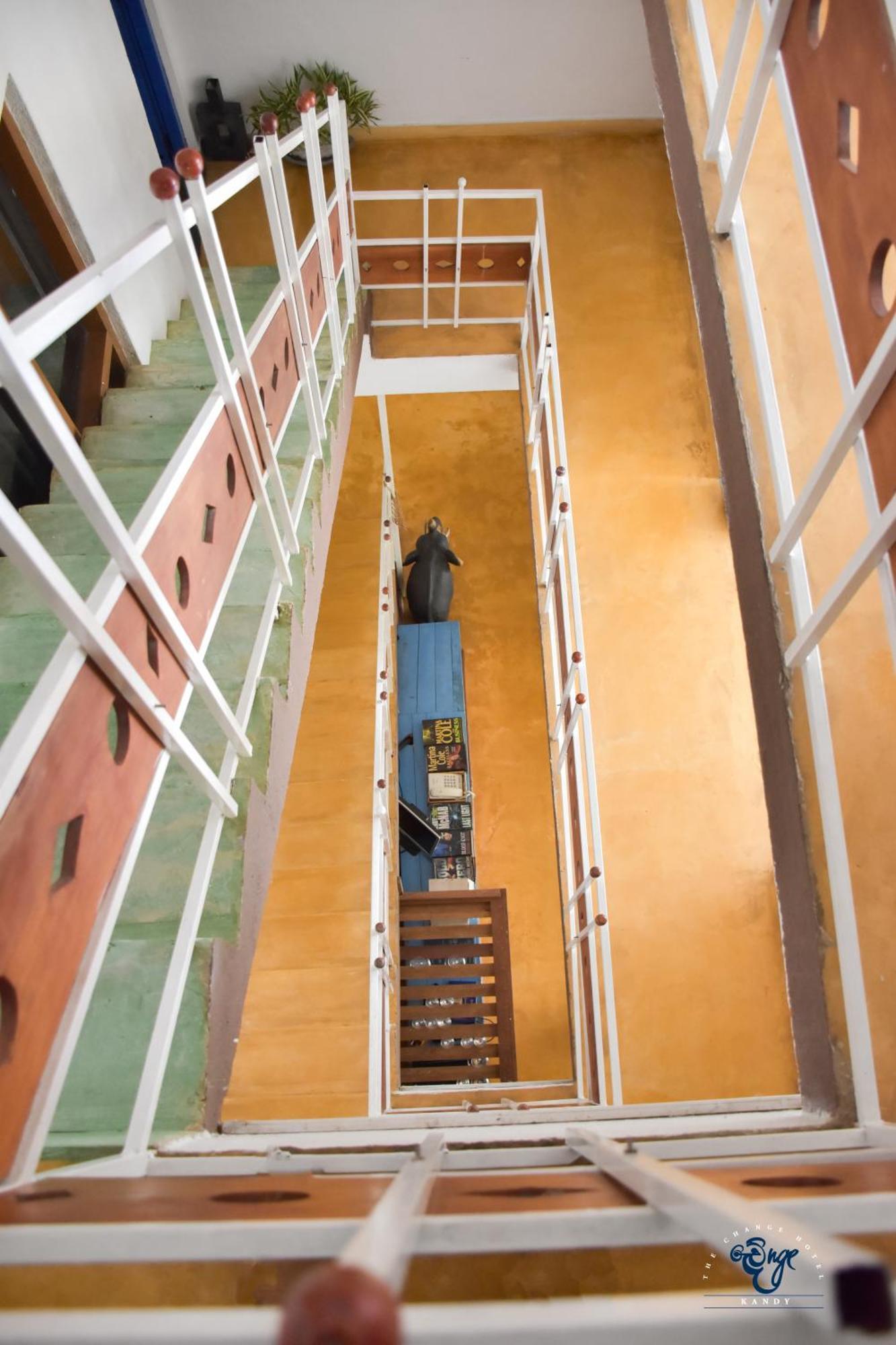 The Change Hotel كاندي المظهر الخارجي الصورة