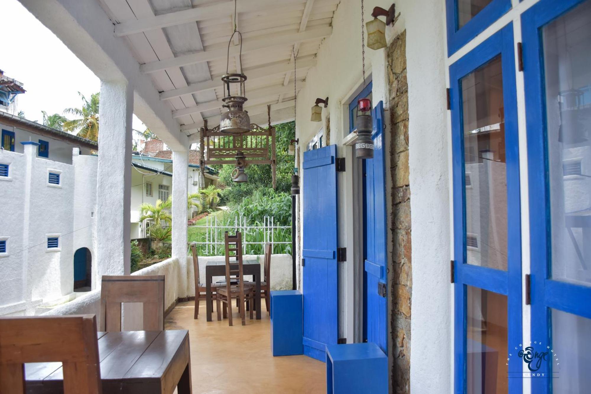 The Change Hotel كاندي المظهر الخارجي الصورة